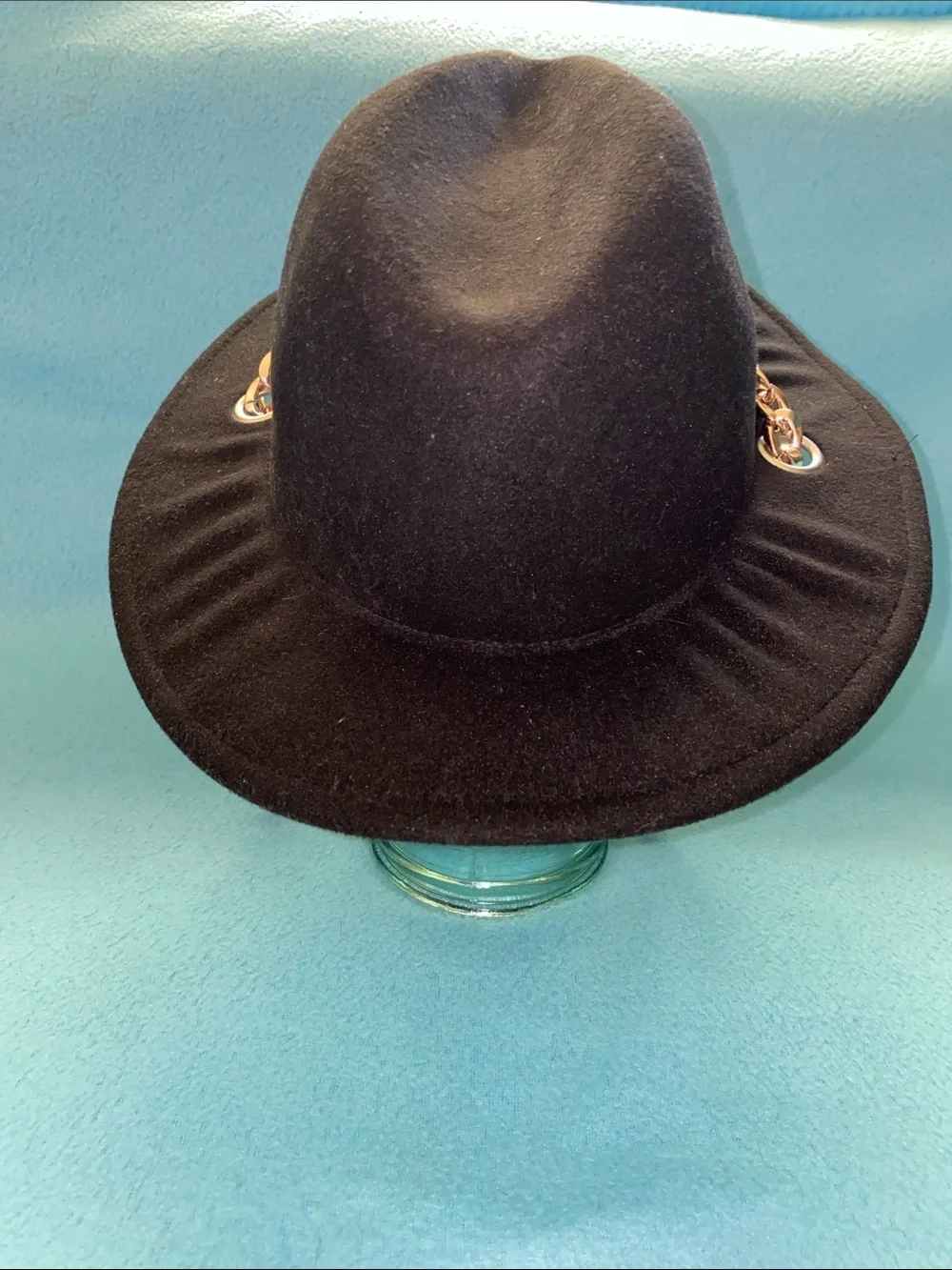 PRETTYLITTLETHING Fedora wide brim gold chain details felt black NEW size OSFA